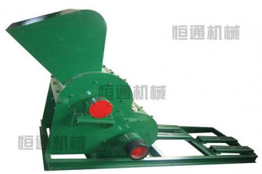 鞍山大型煤矸石毀氣流粉碎機壞機破碎大，產(chǎn)量高