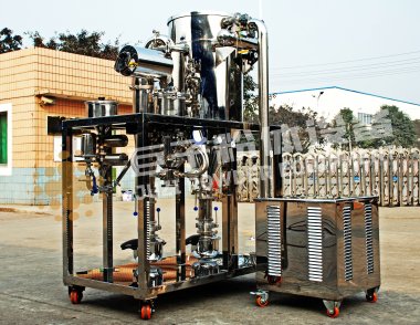  6、質(zhì)保期外氣流粉碎機(jī)設(shè)備出現(xiàn)故障
